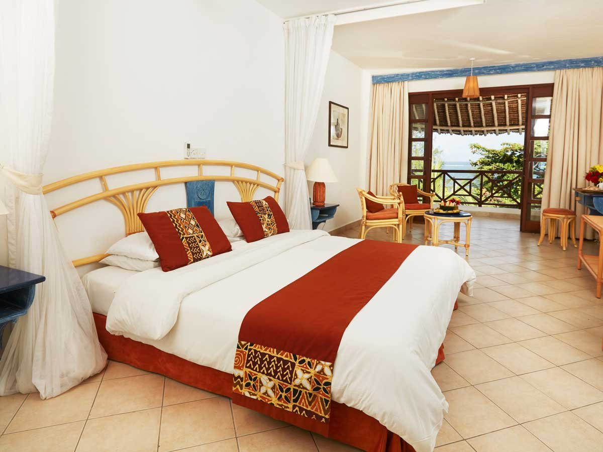 Beach-Superior-Suite-1200x900-1