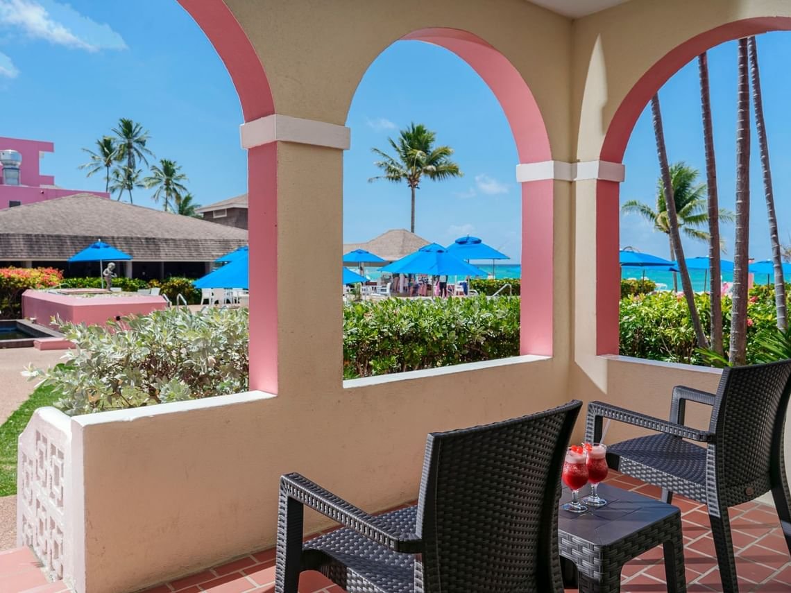 garden-pool-view-balcony-banyan-2_standard